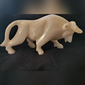 Elegant Cream Bull Onyx Sculpture